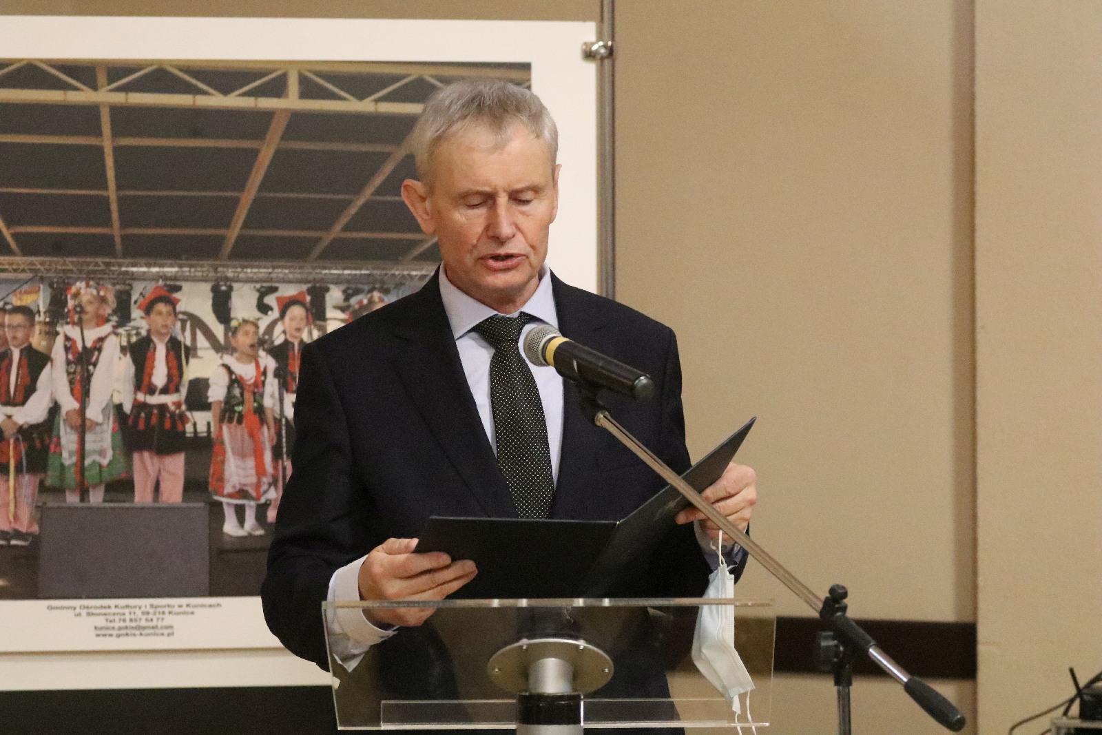Uroczysta sesja w Kunicach. Józef Pieróg złożył ślubowanie