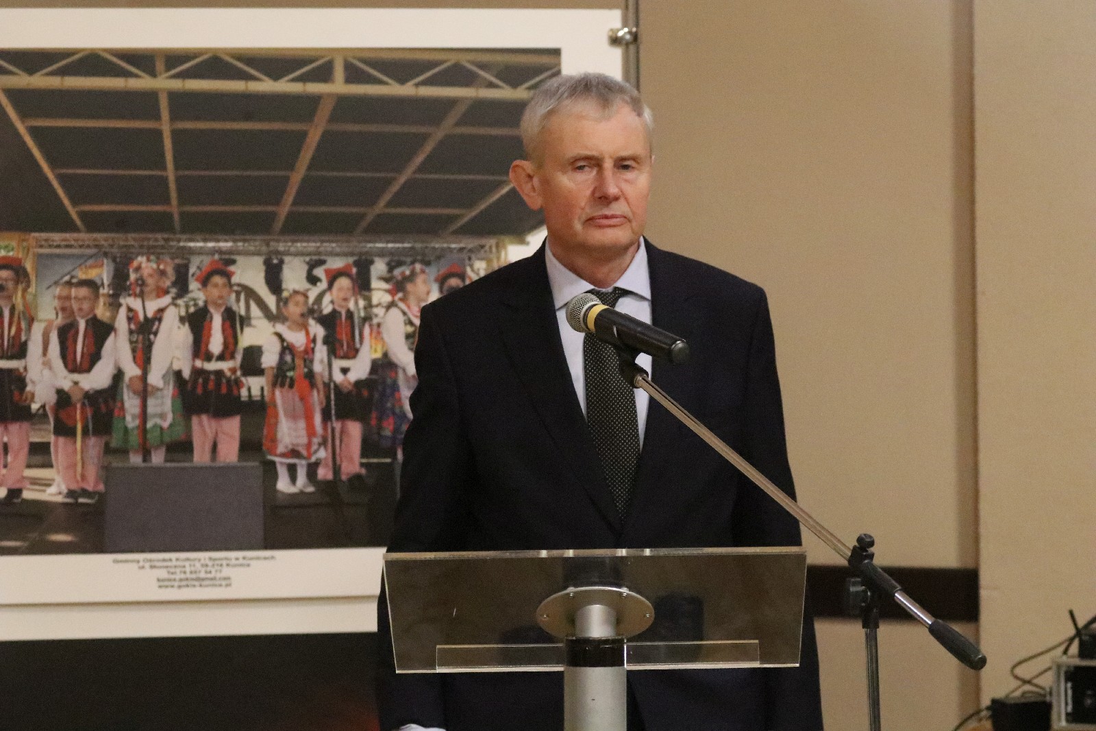 Uroczysta sesja w Kunicach. Józef Pieróg złożył ślubowanie