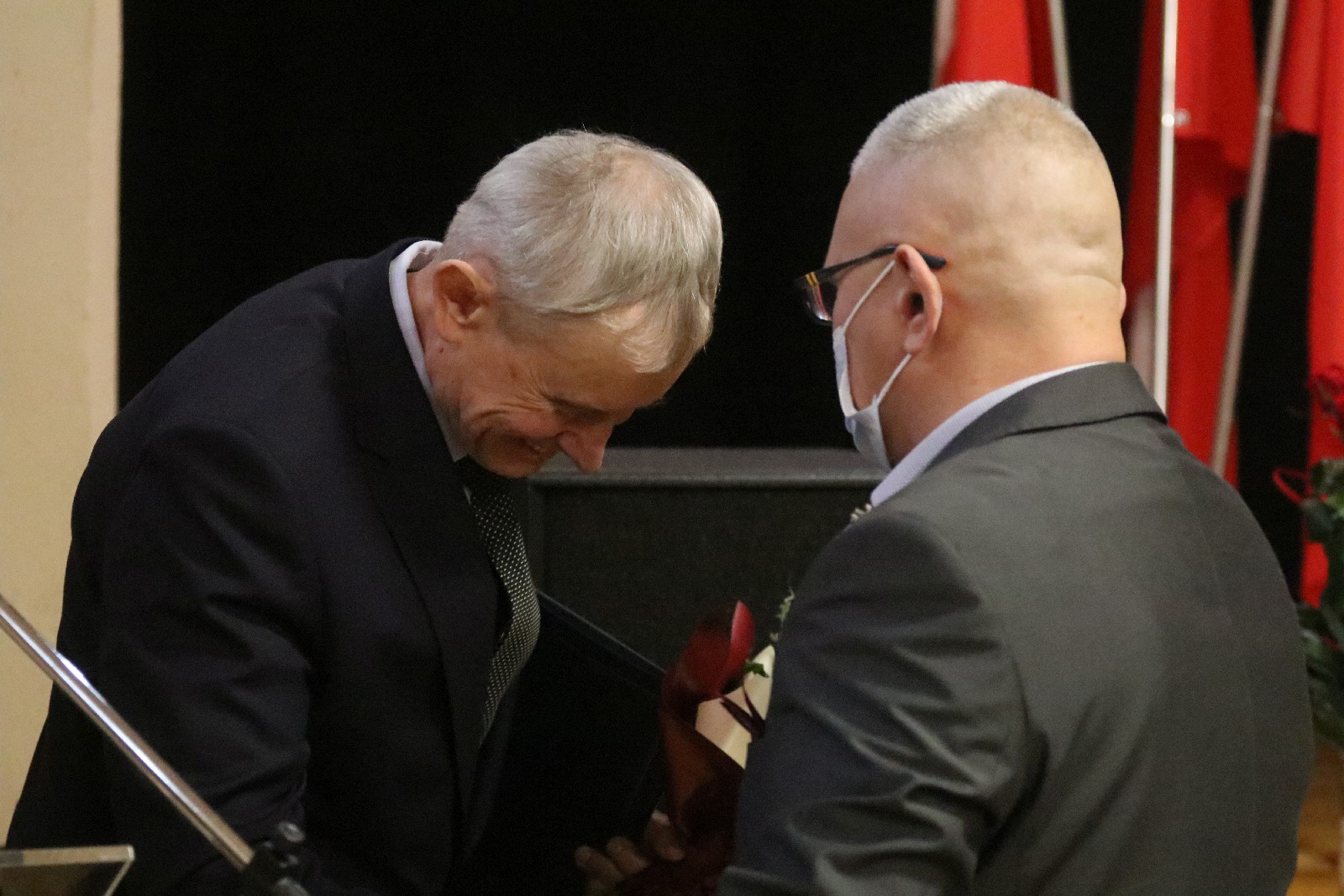 Uroczysta sesja w Kunicach. Józef Pieróg złożył ślubowanie