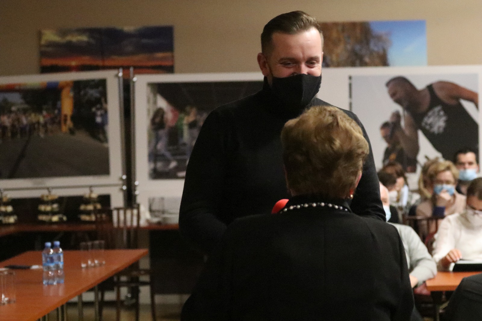 Uroczysta sesja w Kunicach. Józef Pieróg złożył ślubowanie