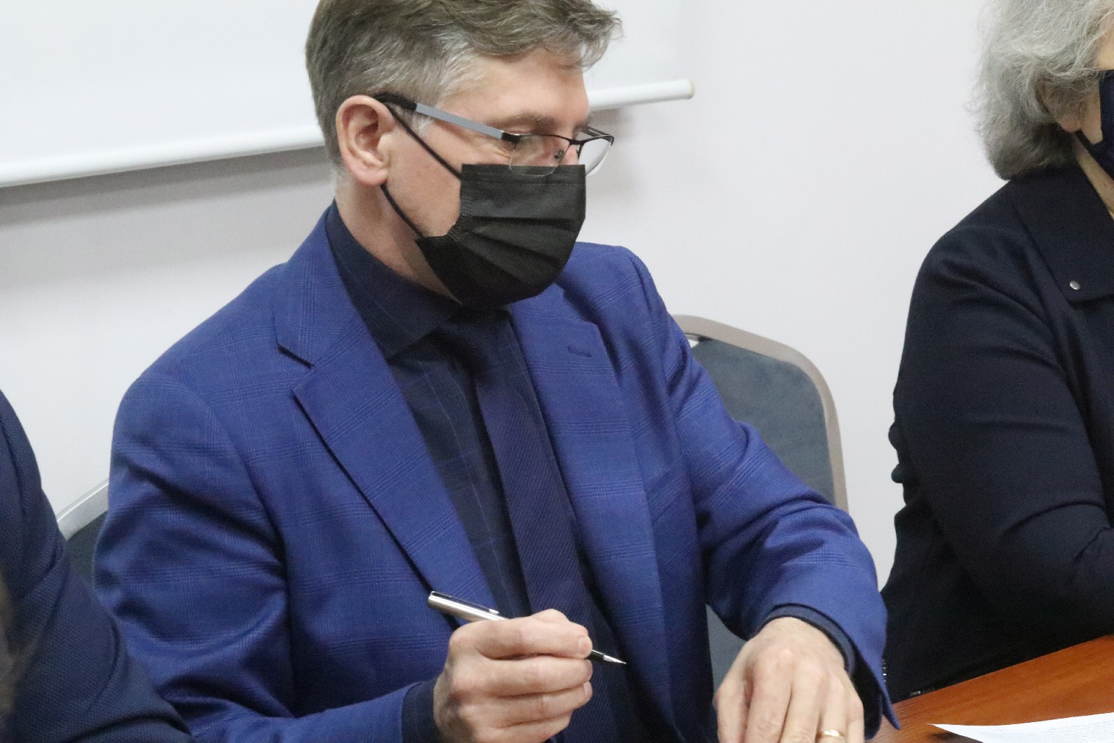 Umowa na przebudowę drogi Szczedrzykowice-Dąbie już podpisana