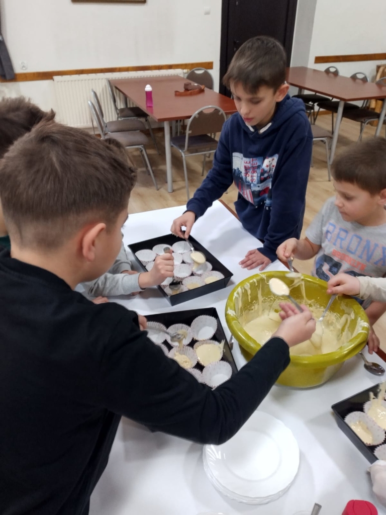 Warsztaty, zajęcia kulinarne, wycieczki. Ferie w Prochowicach