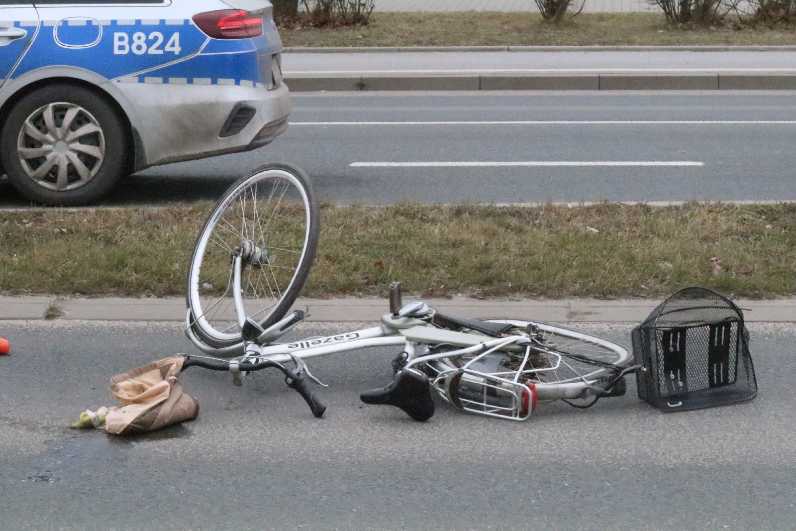 Potrącenie rowerzysty na Piłsudskiego. Rowerzysta ciężko ranny