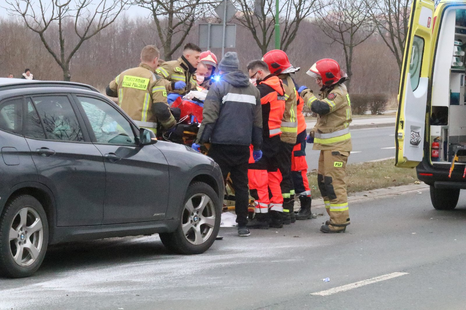 Potrącenie rowerzysty na Piłsudskiego. Rowerzysta ciężko ranny