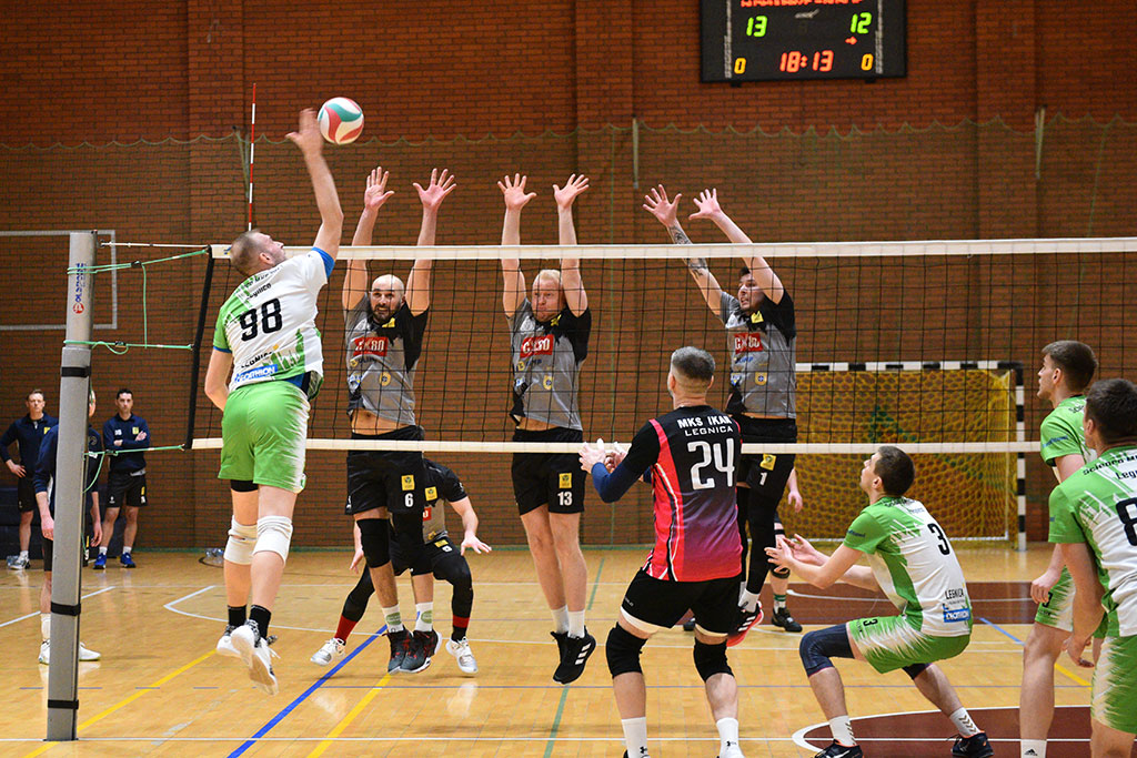 Tie-break zadecydował o wygranej Ikara Legnica