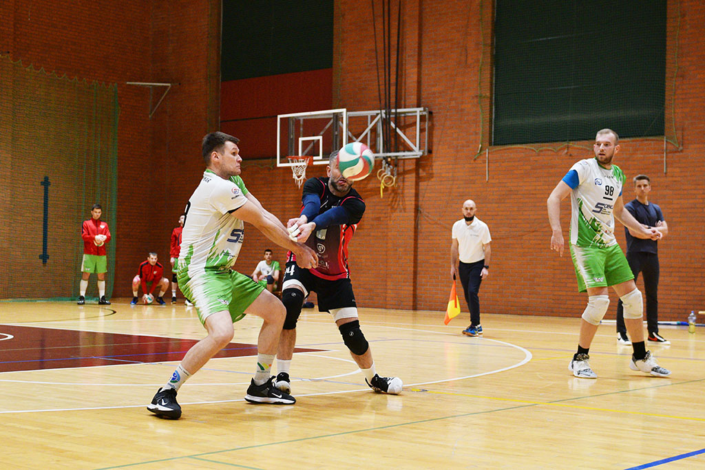 Tie-break zadecydował o wygranej Ikara Legnica