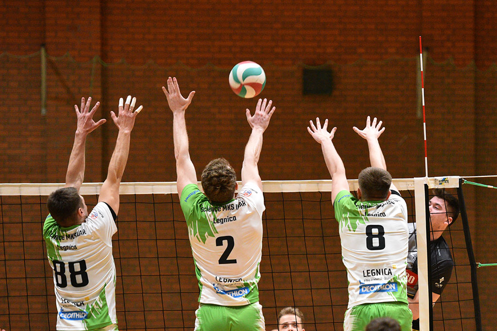 Tie-break zadecydował o wygranej Ikara Legnica