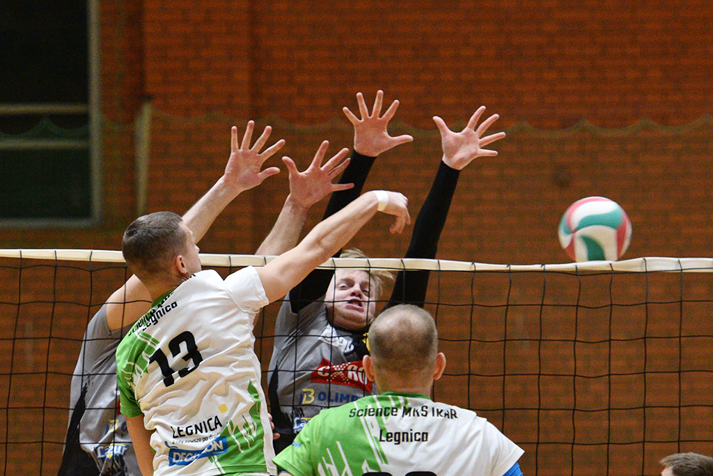 Tie-break zadecydował o wygranej Ikara Legnica