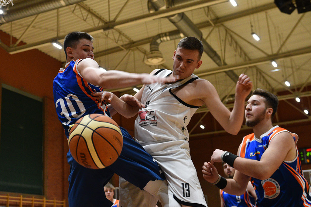 Basket Legnica zdecydowanie wygrywa z UKS SMS Karpacz