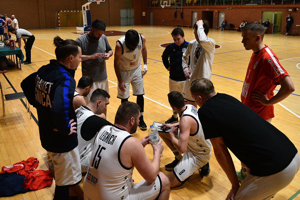 Basket Legnica zdecydowanie wygrywa z UKS SMS Karpacz