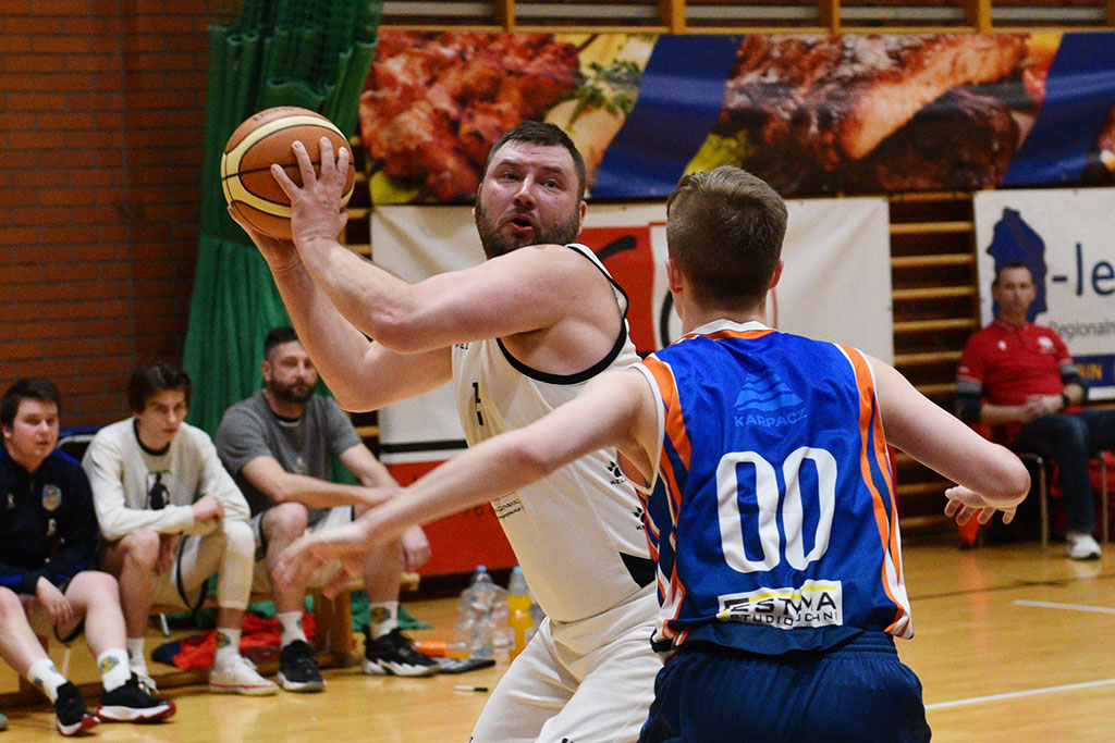 Basket Legnica zdecydowanie wygrywa z UKS SMS Karpacz