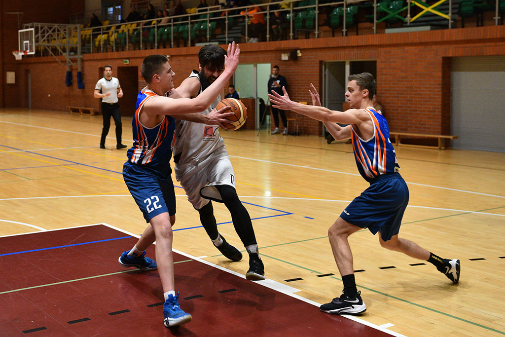 Basket Legnica zdecydowanie wygrywa z UKS SMS Karpacz