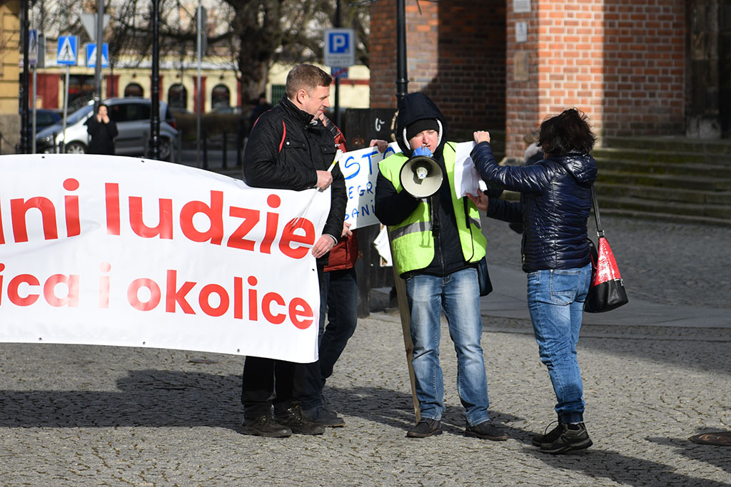 Protestowali przeciwko działaniom Światowej Organizacji Zdrowia