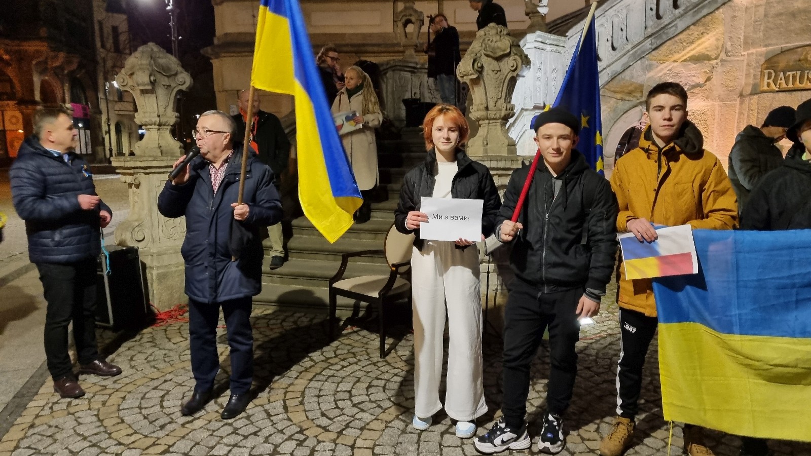 Wiec poparcia dla Ukrainy, która stanęła w obliczu wojny