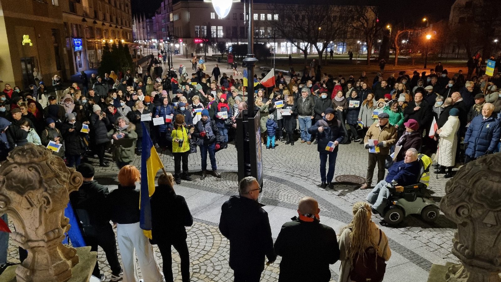 Wiec poparcia dla Ukrainy, która stanęła w obliczu wojny