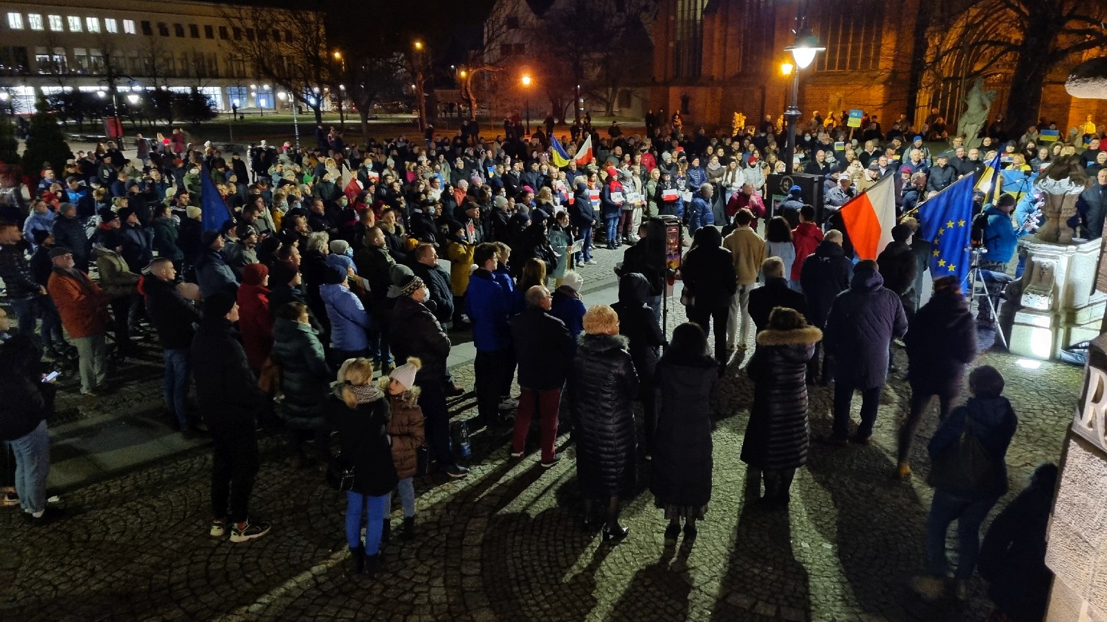 Wiec poparcia dla Ukrainy, która stanęła w obliczu wojny