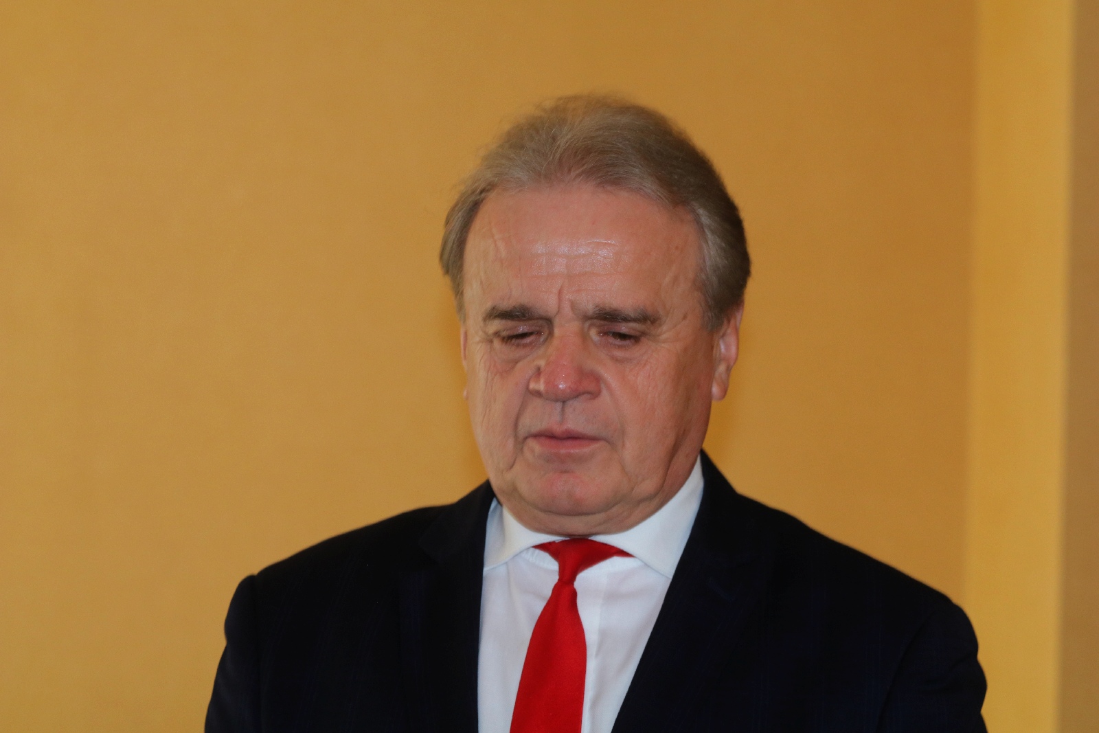 Koledzy samorządowcy pożegnali odwołanego wójta gminy Kunice