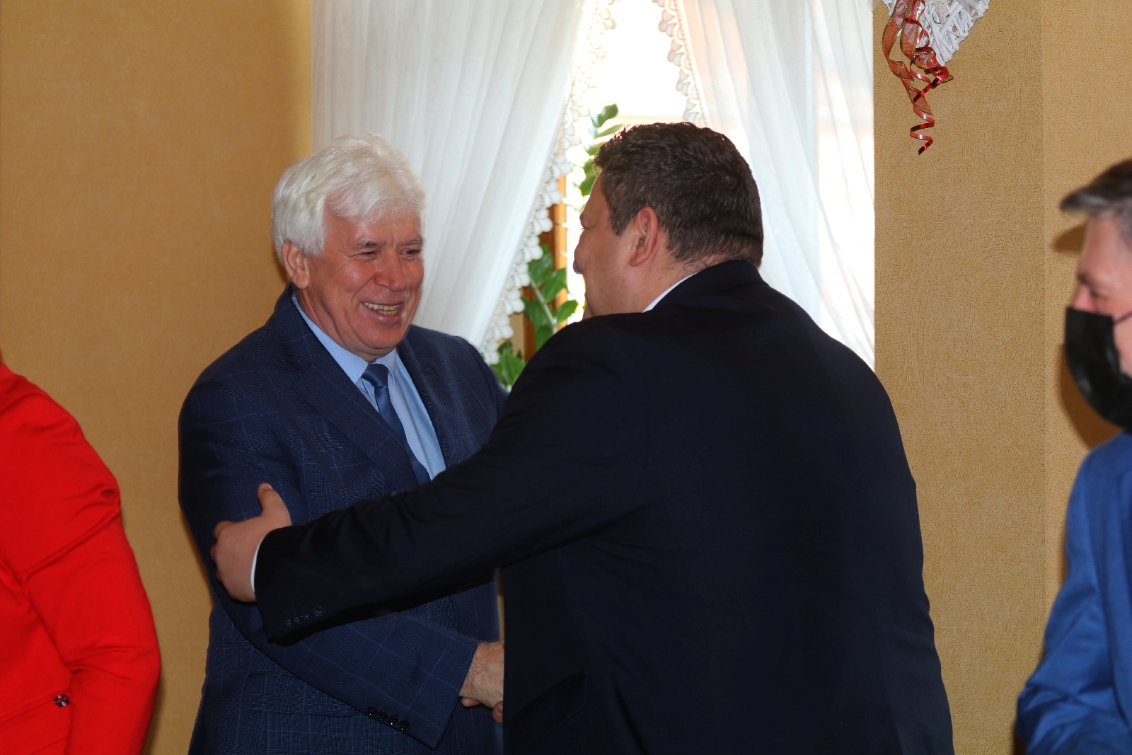 Koledzy samorządowcy pożegnali odwołanego wójta gminy Kunice