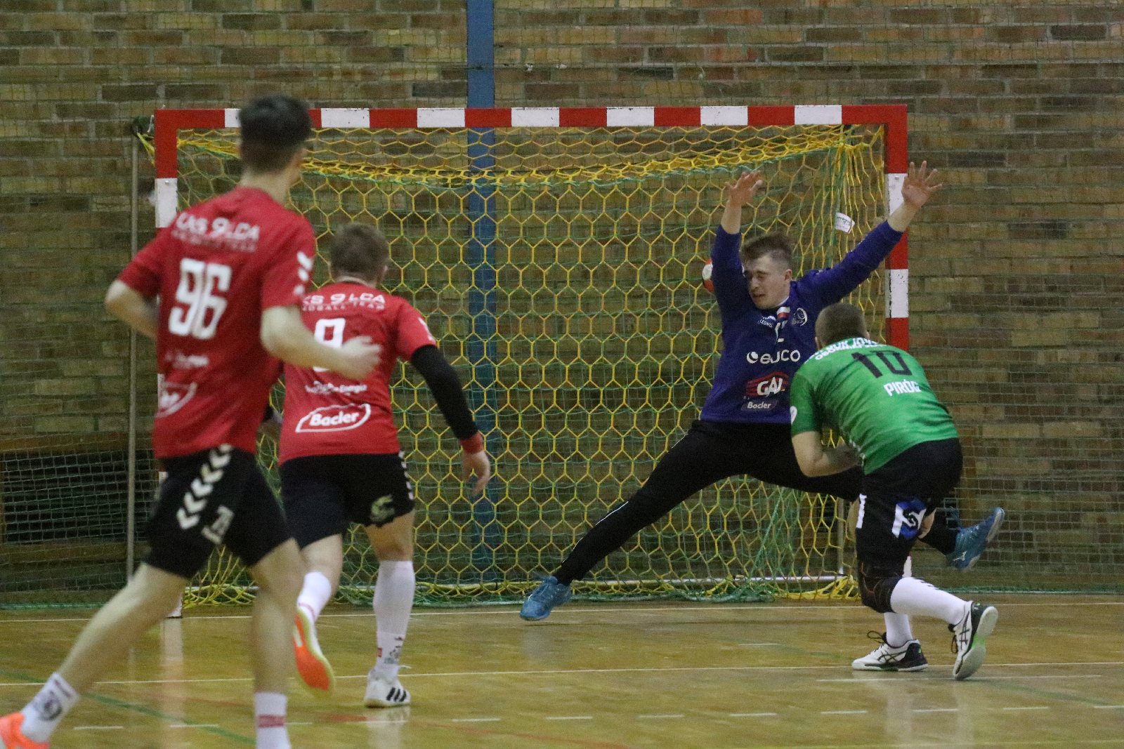 Bez niespodzianki w Legnicy. Dziewiątka przegrała z Borem