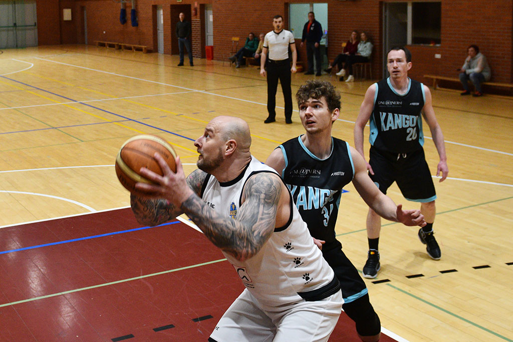 Onlajnersi Kangoo Basket Gorzów wygrali po dogrywce z Basketem