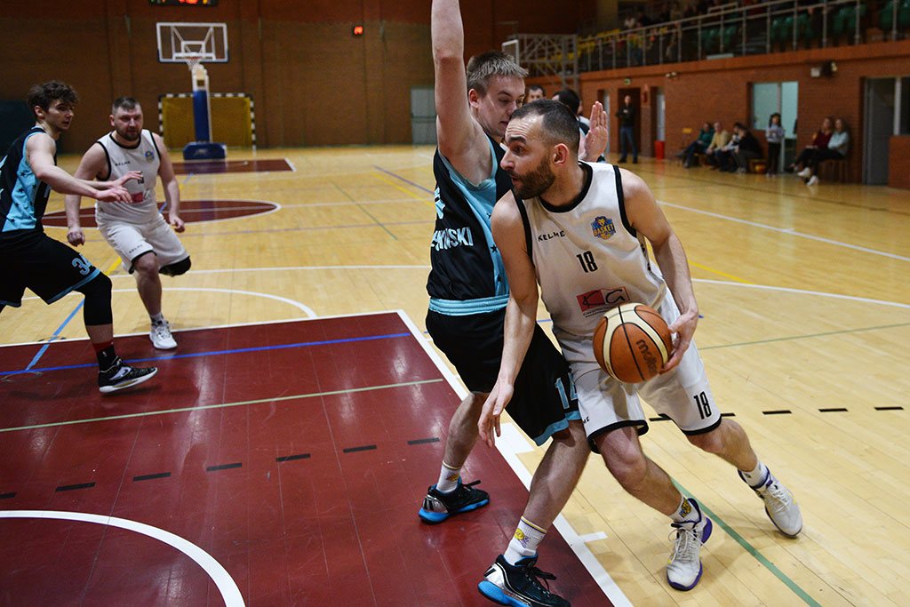 Onlajnersi Kangoo Basket Gorzów wygrali po dogrywce z Basketem