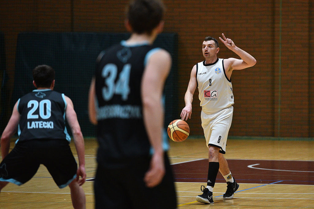 Onlajnersi Kangoo Basket Gorzów wygrali po dogrywce z Basketem