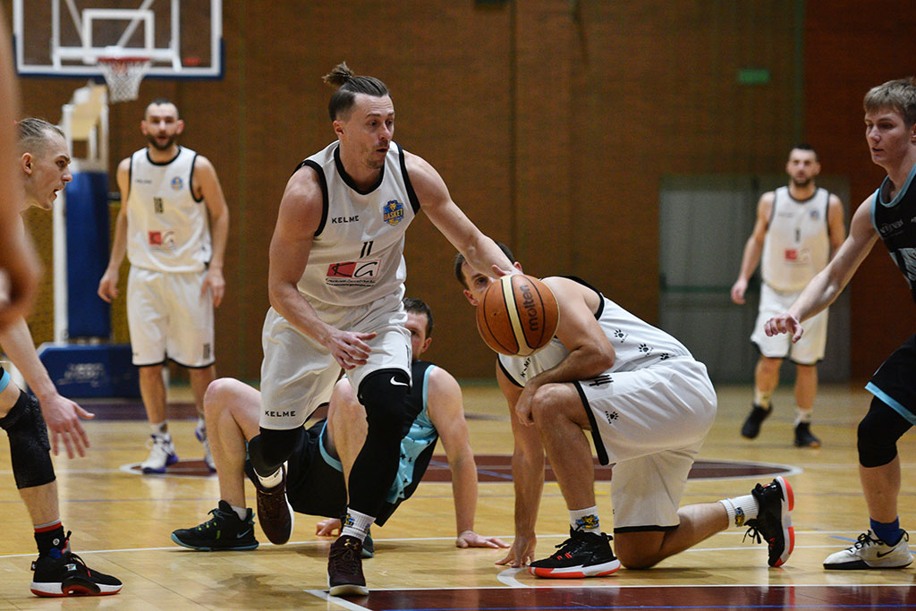 Onlajnersi Kangoo Basket Gorzów wygrali po dogrywce z Basketem