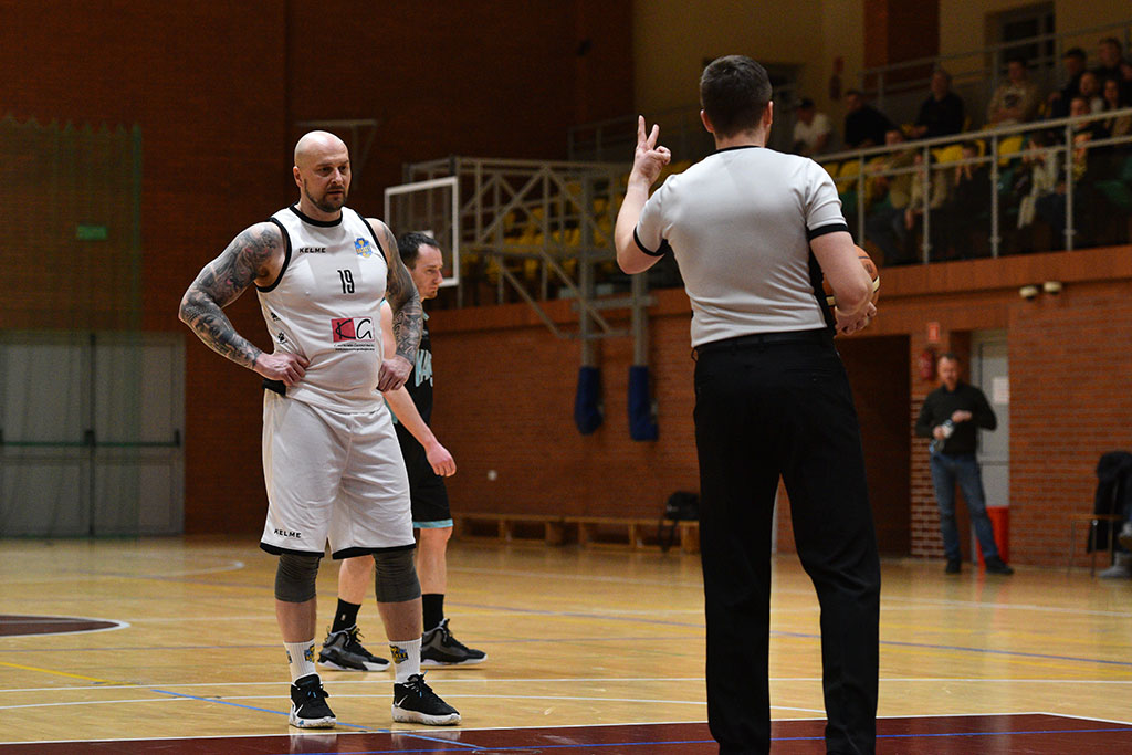 Onlajnersi Kangoo Basket Gorzów wygrali po dogrywce z Basketem