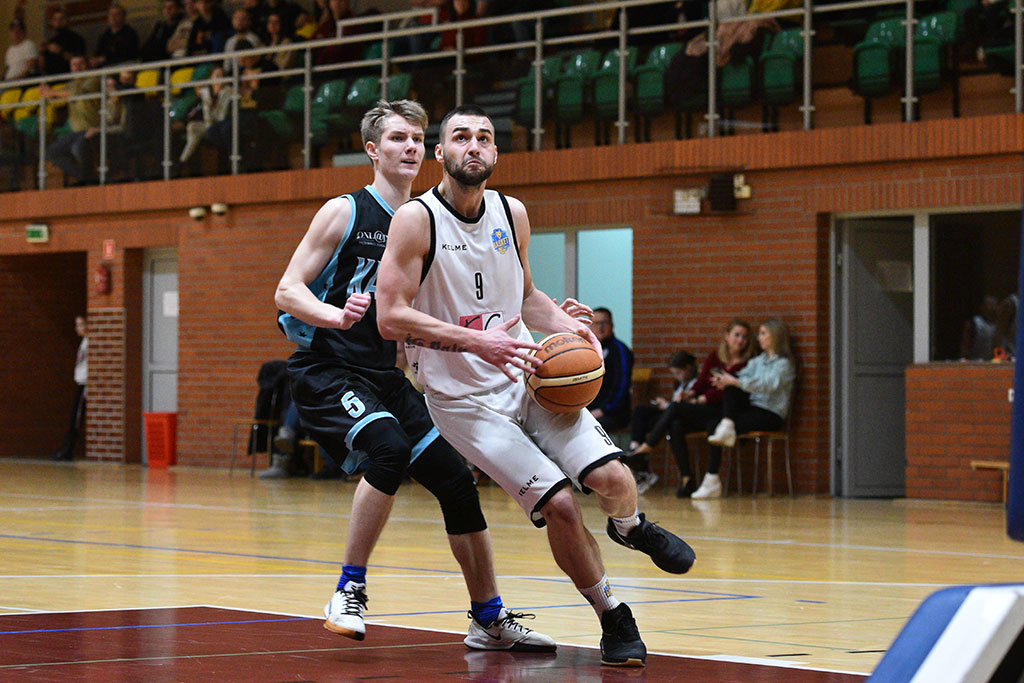 Onlajnersi Kangoo Basket Gorzów wygrali po dogrywce z Basketem