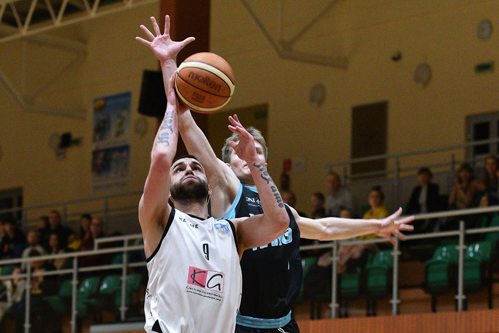 Onlajnersi Kangoo Basket Gorzów wygrali po dogrywce z Basketem