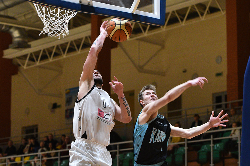 Onlajnersi Kangoo Basket Gorzów wygrali po dogrywce z Basketem