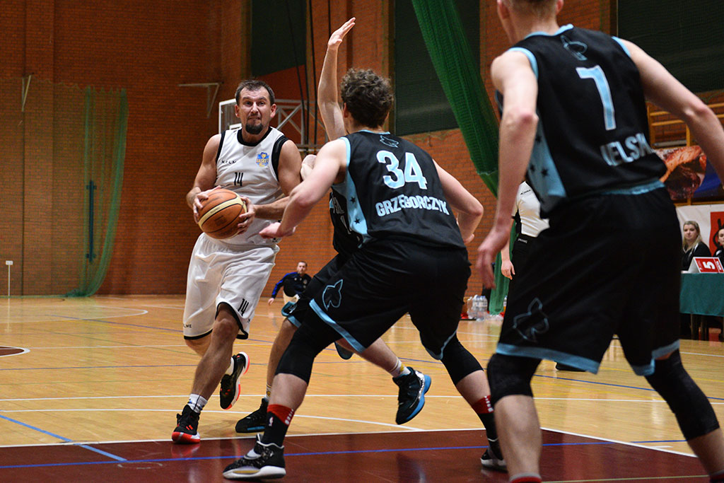 Onlajnersi Kangoo Basket Gorzów wygrali po dogrywce z Basketem