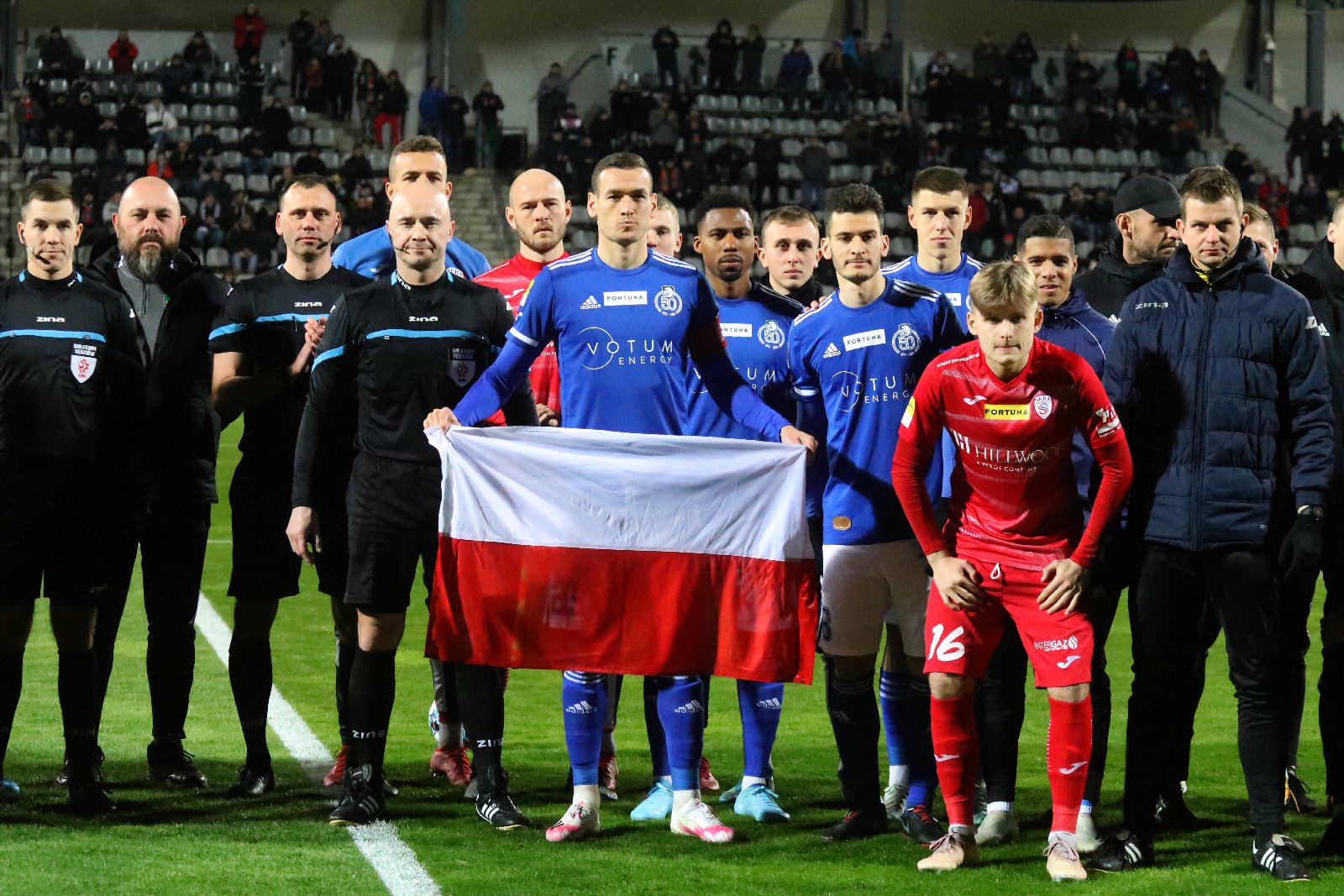 Bramki Caroliny i Mijuskovića dają Miedzi trzy punkty ze Skrą