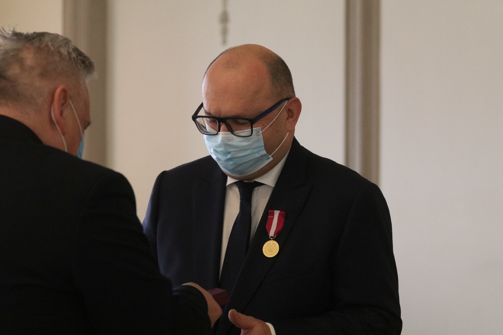 Wicewojewoda wręczył medale za długoletnią służbę