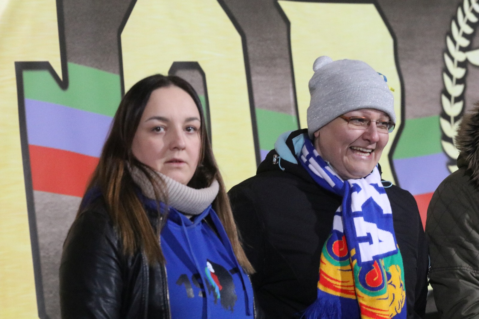 Mimo mroźnej pogody licznie zgromadzeni kibice wsparli Miedź