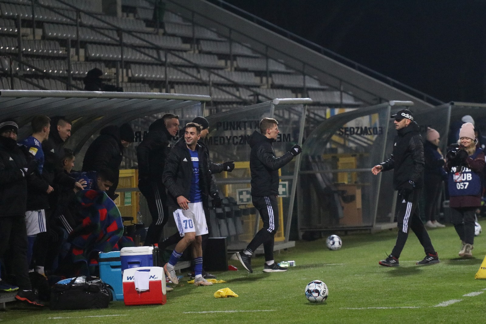 Bramki Caroliny i Mijuskovića dają Miedzi trzy punkty ze Skrą