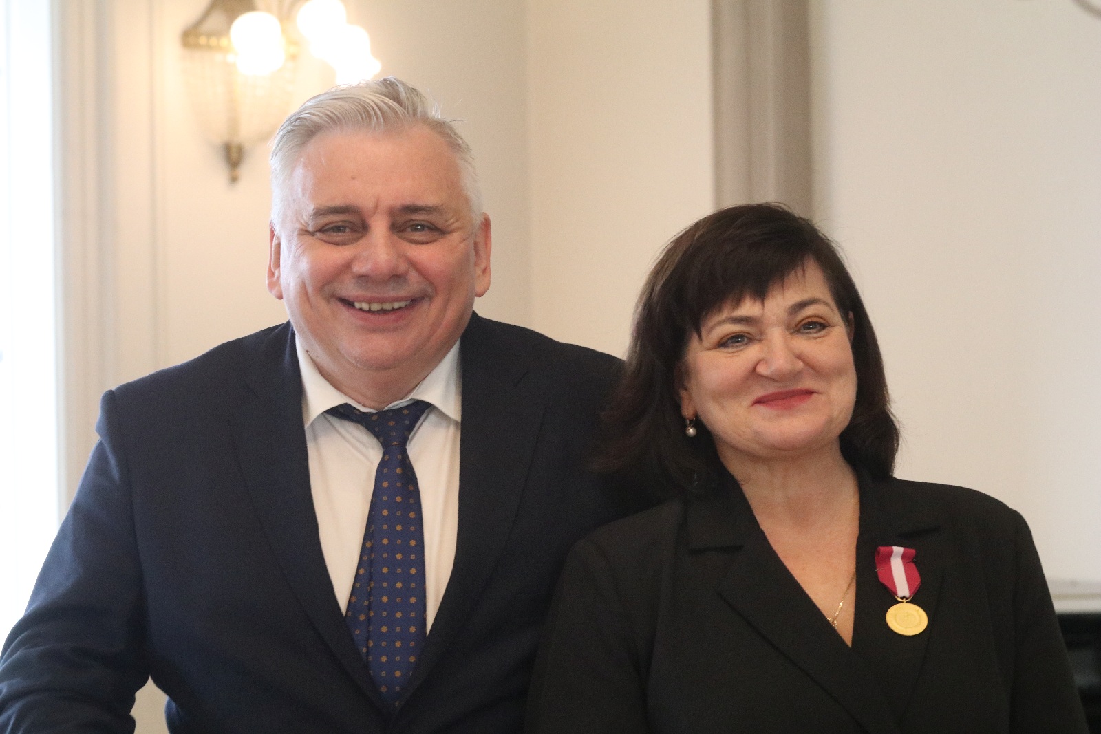 Wicewojewoda wręczył medale za długoletnią służbę
