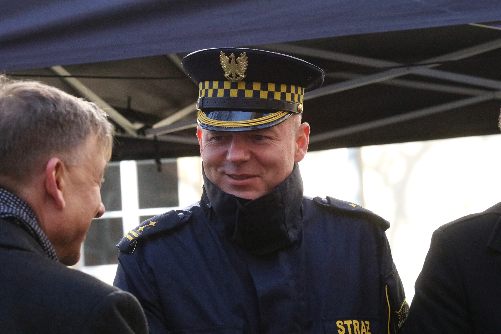 Przekazanie czterech karetek dla legnickiego pogotowia
