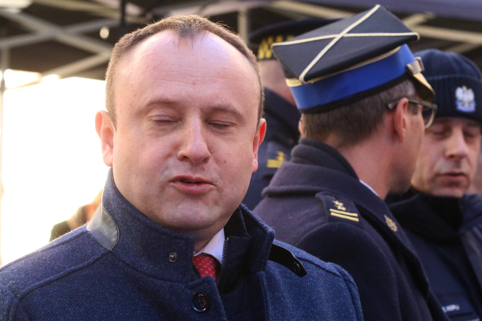 Przekazanie czterech karetek dla legnickiego pogotowia