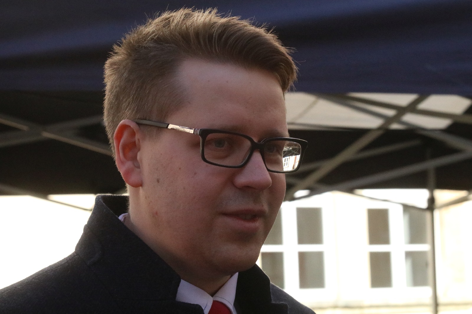 Przekazanie czterech karetek dla legnickiego pogotowia
