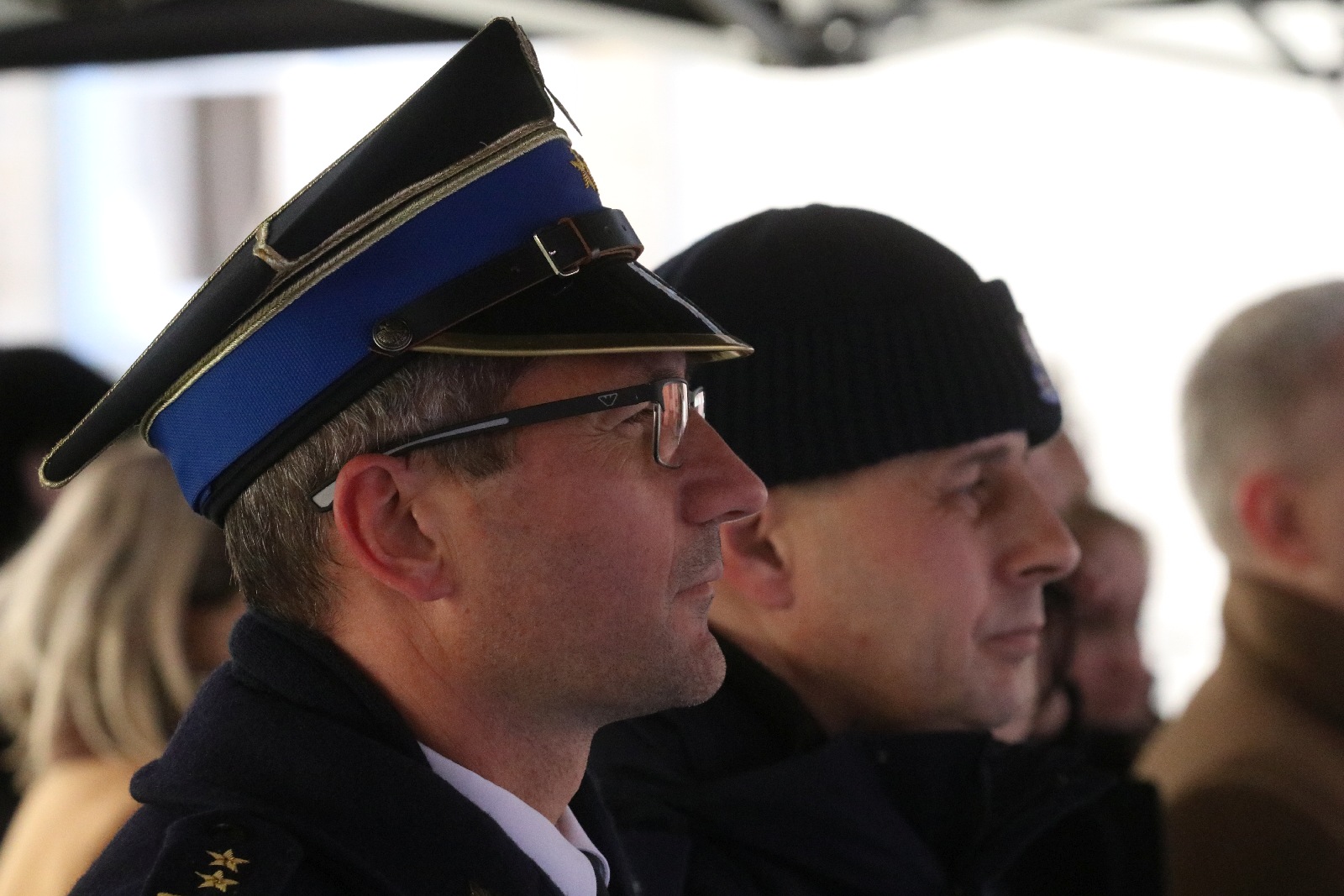 Przekazanie czterech karetek dla legnickiego pogotowia
