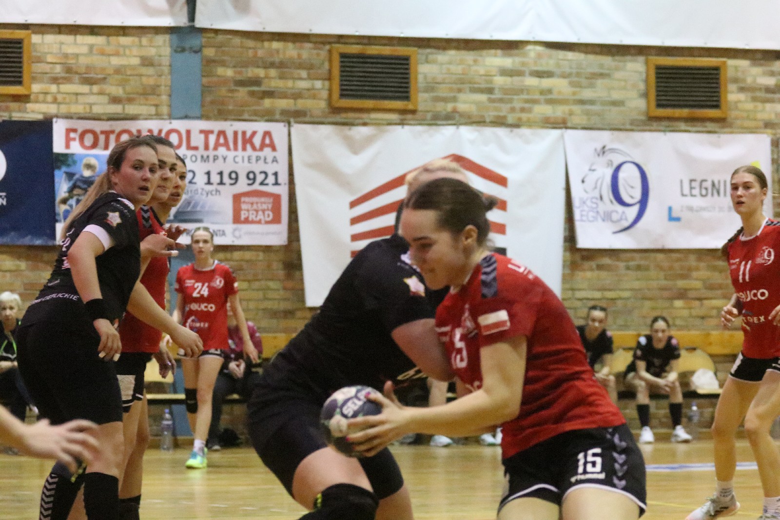 Dziewiątka Legnica przegrała z Karkonoszami Jelenia Góra