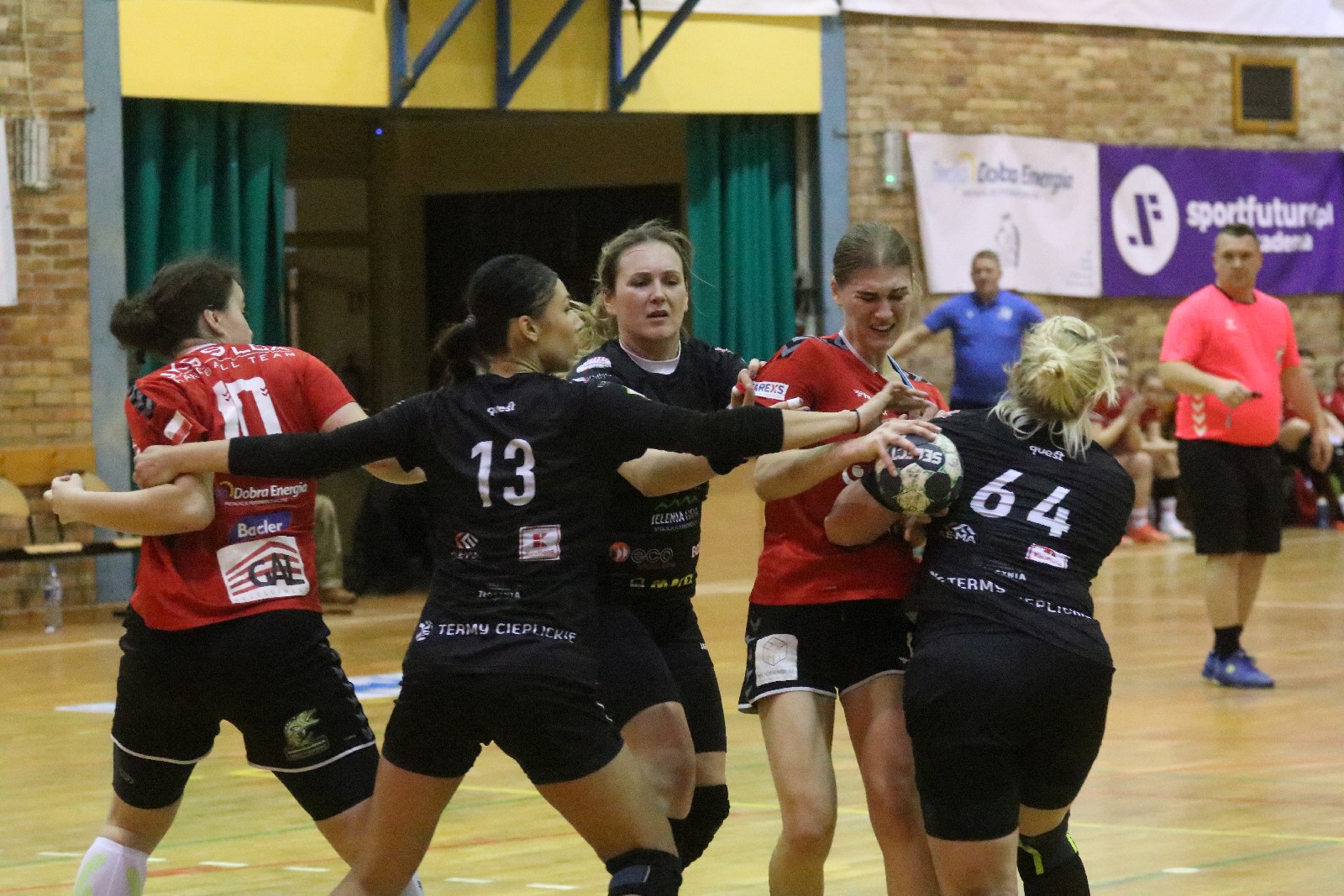 Dziewiątka Legnica przegrała z Karkonoszami Jelenia Góra