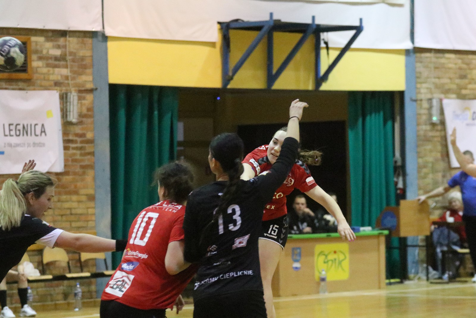 Dziewiątka Legnica przegrała z Karkonoszami Jelenia Góra