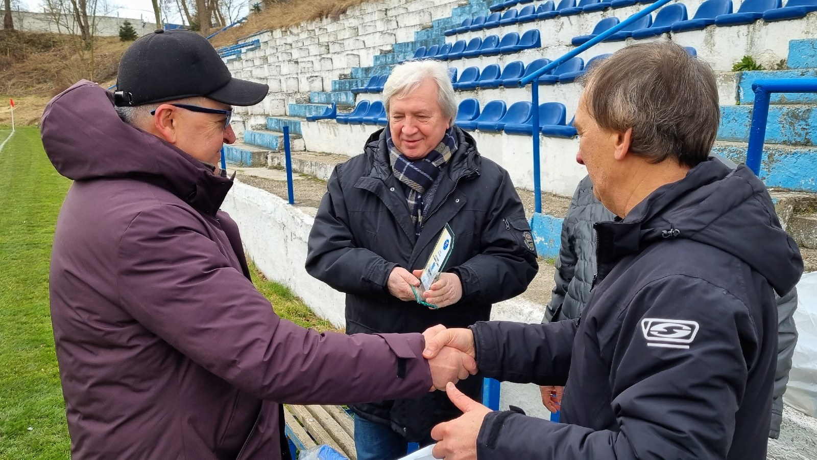 Konfeks Legnica pewnie wygrywa z LZS Byczyną