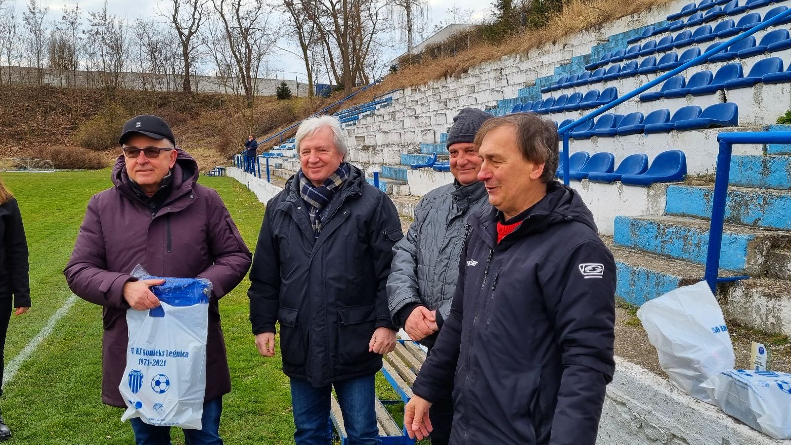 Konfeks Legnica pewnie wygrywa z LZS Byczyną