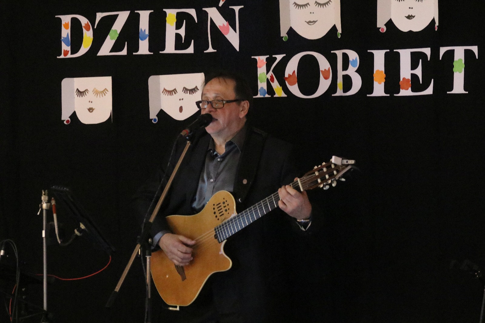 Dzień Kobiet w Bieniowicach. O dziewczynach dla dziewczyn śpiew