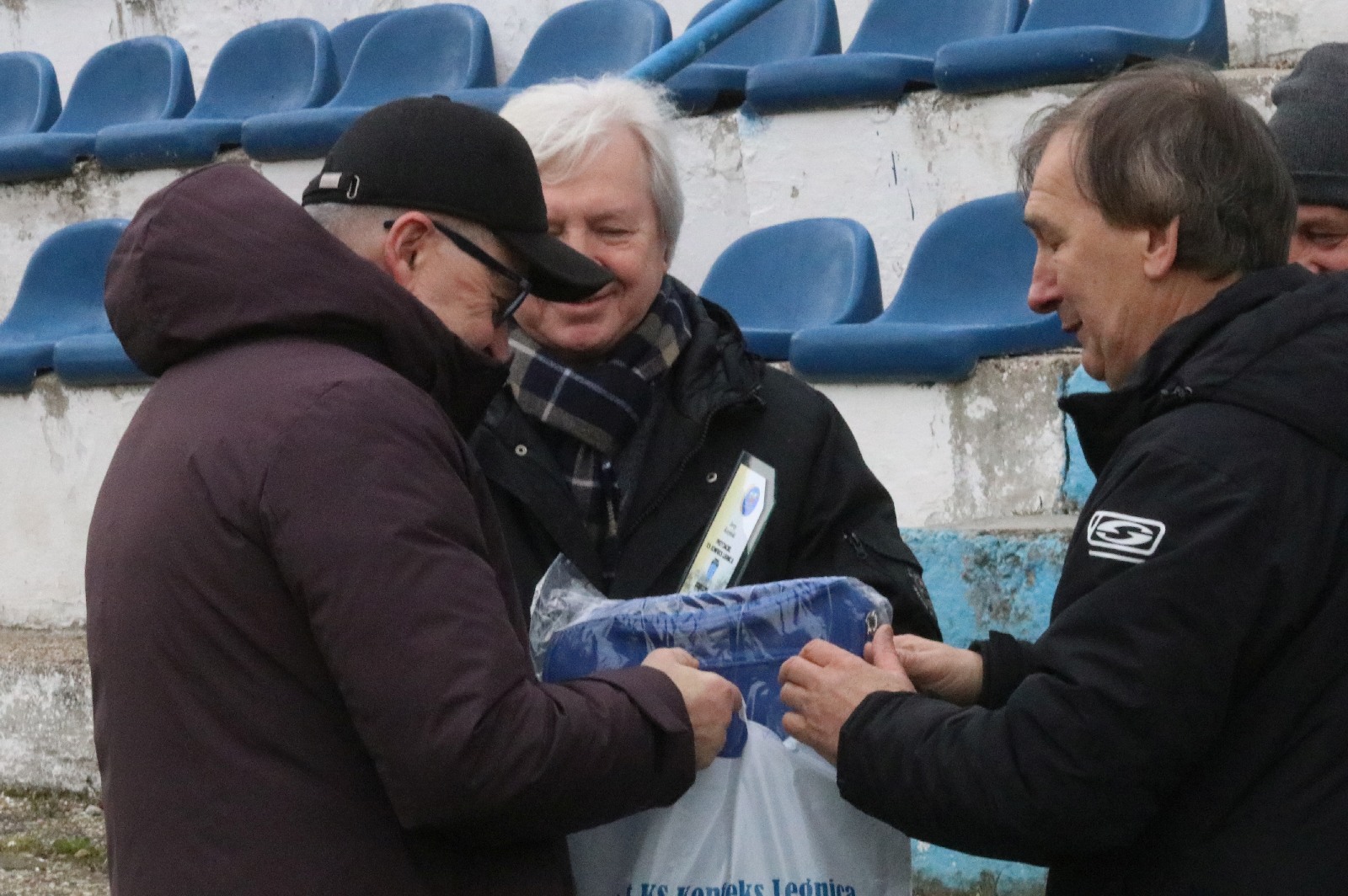 Konfeks Legnica pewnie wygrywa z LZS Byczyną