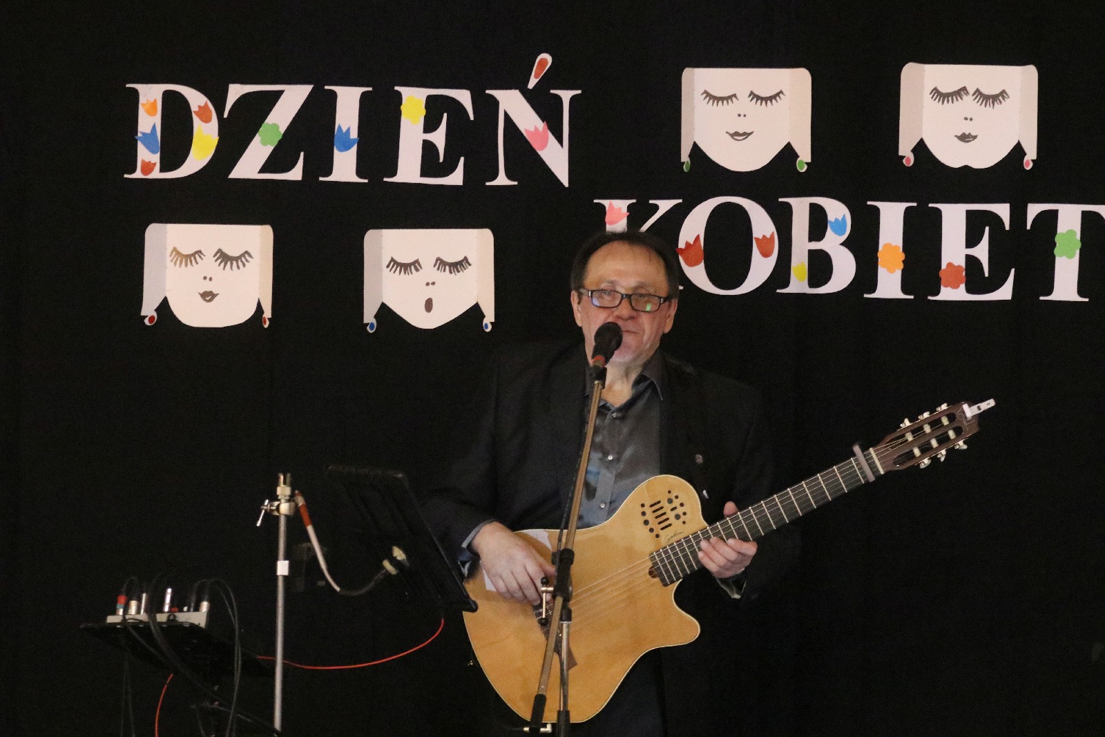 Dzień Kobiet w Bieniowicach. O dziewczynach dla dziewczyn śpiew