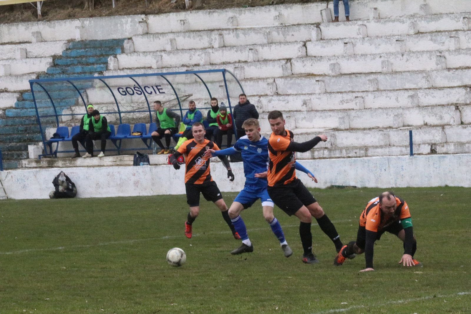 Konfeks Legnica pewnie wygrywa z LZS Byczyną